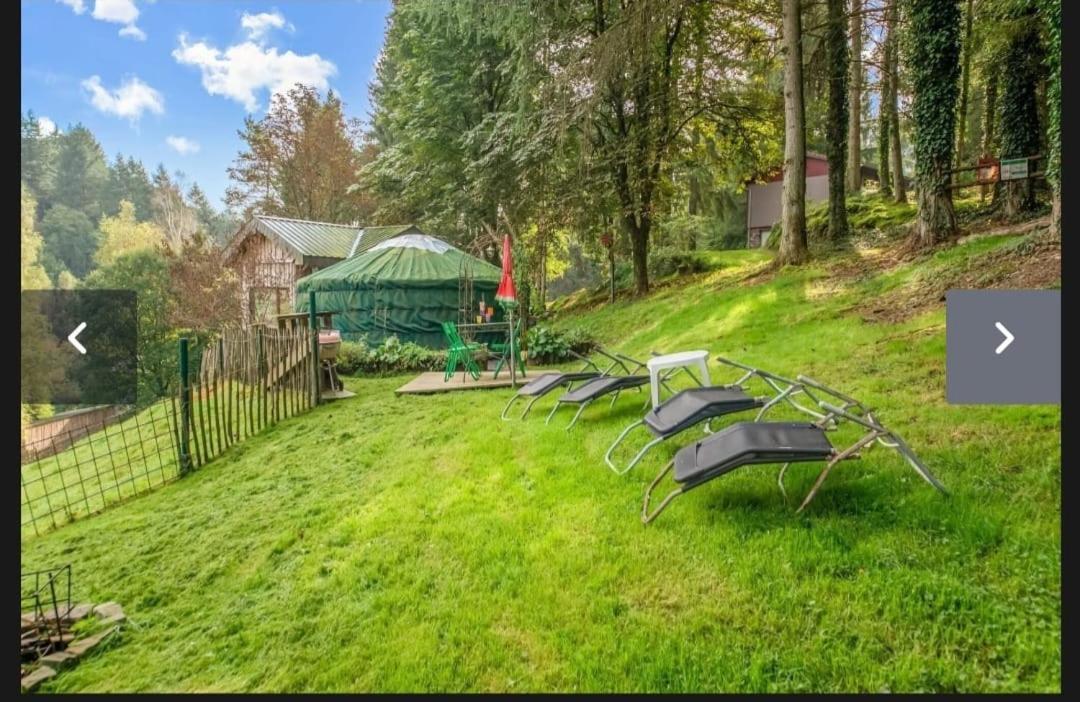 Yourte Mongole Et Cabane Houffalize Exterior photo